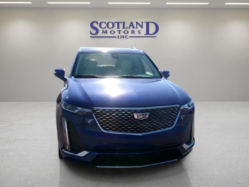 used 2025 Cadillac XT6 car, priced at $49,995