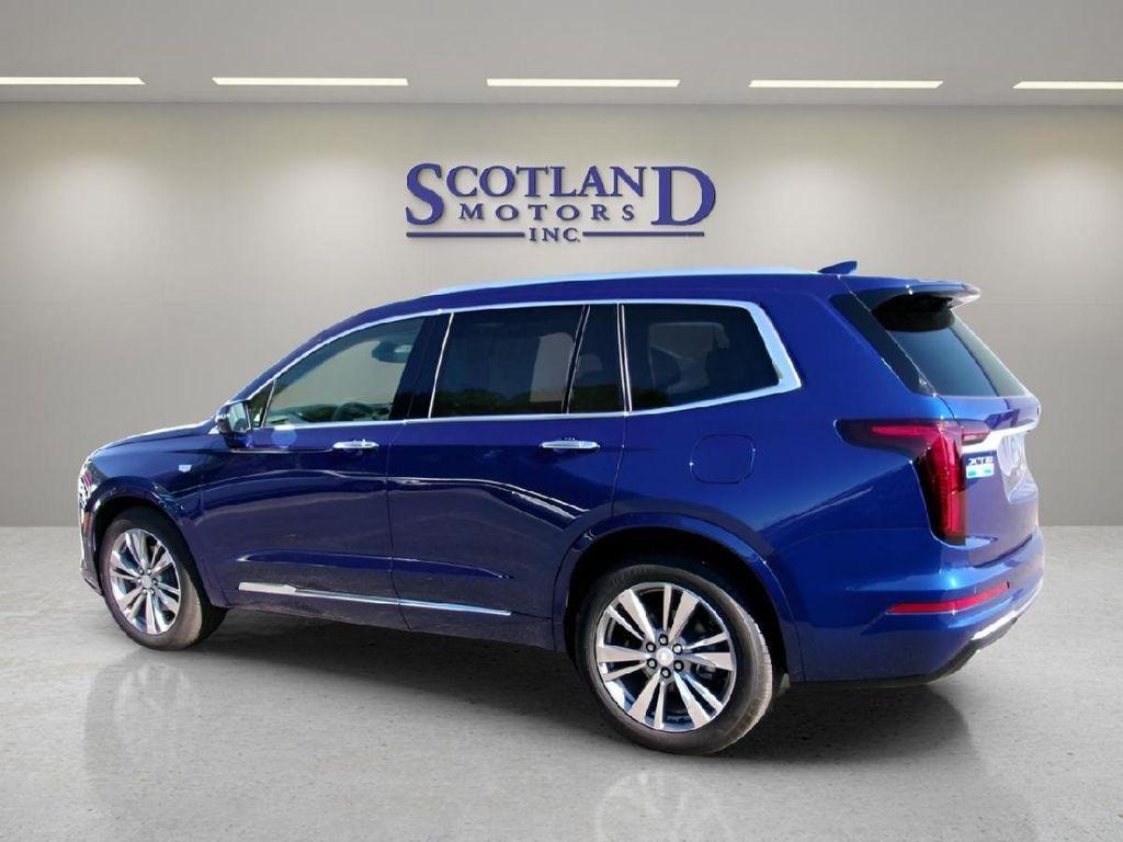 used 2025 Cadillac XT6 car, priced at $49,995
