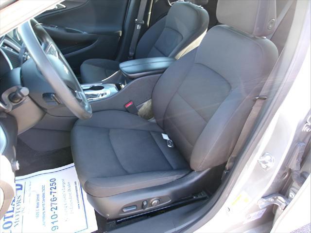 used 2024 Chevrolet Malibu car, priced at $21,995