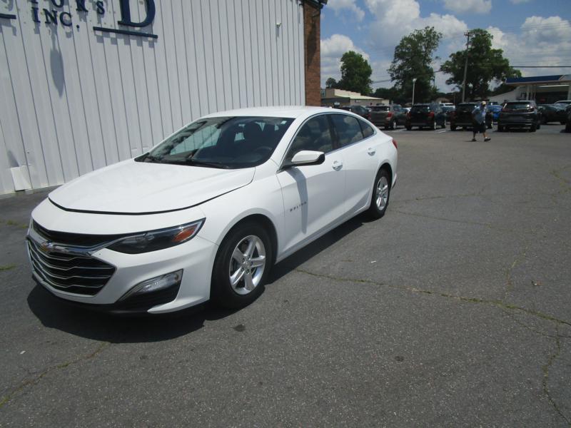 used 2021 Chevrolet Malibu car, priced at $18,995