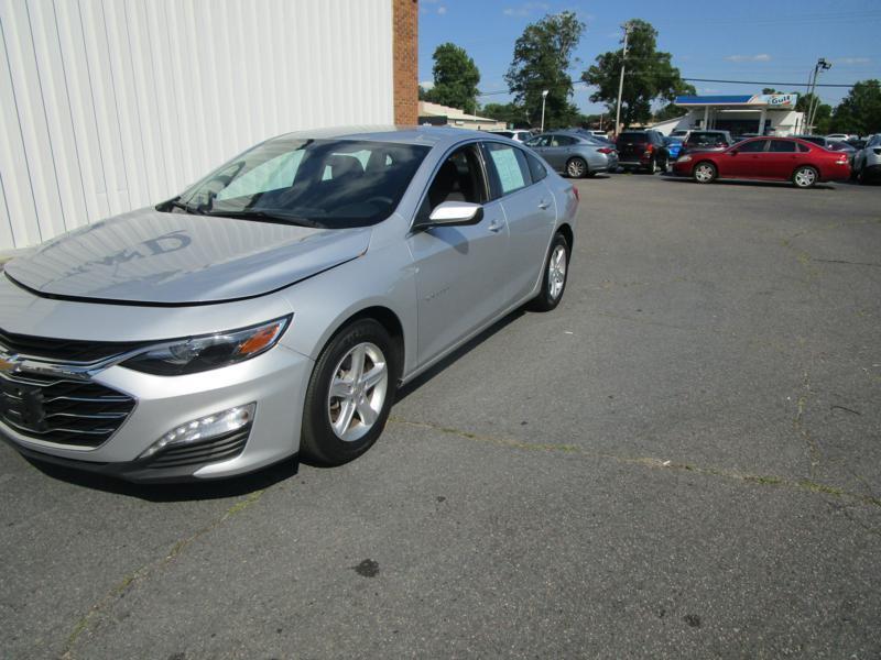 used 2022 Chevrolet Malibu car, priced at $19,995