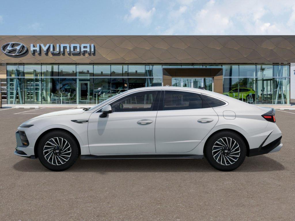 new 2025 Hyundai Sonata Hybrid car, priced at $40,128