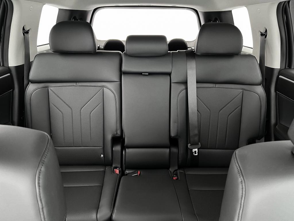 new 2025 Hyundai Santa Fe car, priced at $37,822