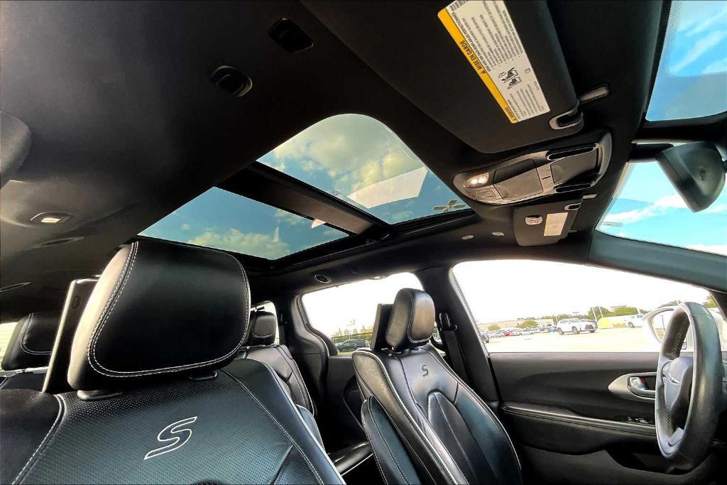 used 2018 Chrysler Pacifica car, priced at $12,991