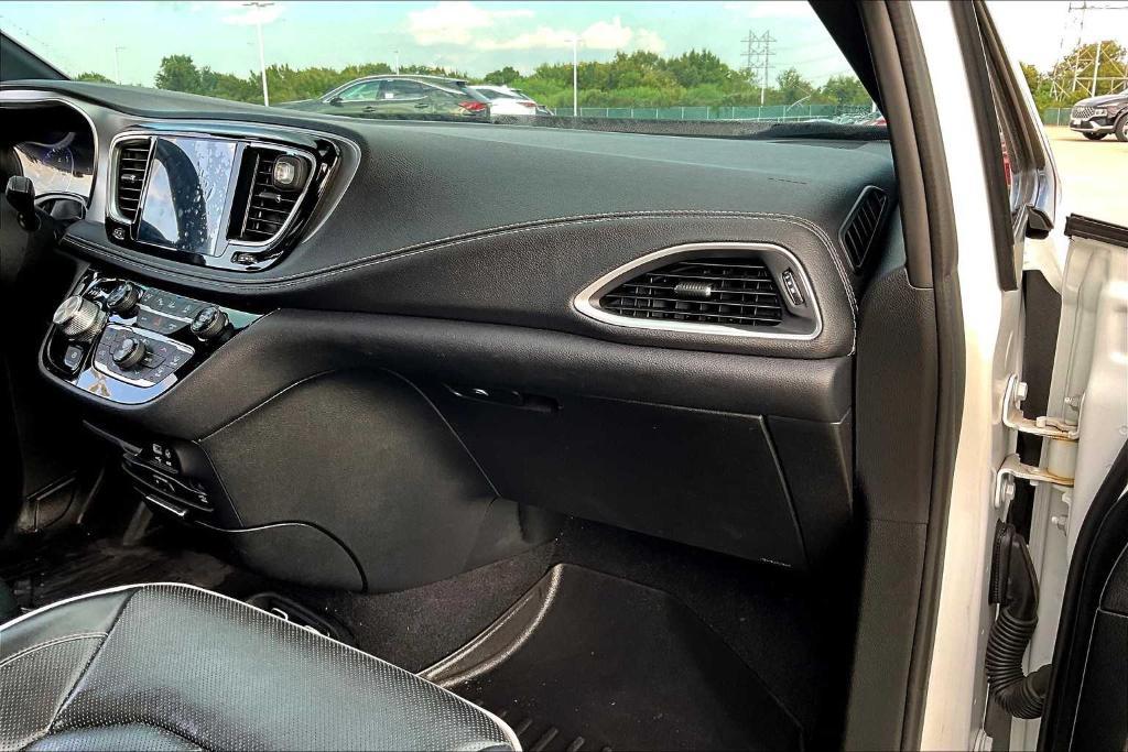 used 2018 Chrysler Pacifica car, priced at $12,991