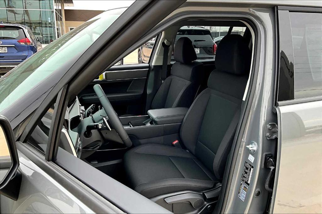 new 2025 Hyundai Santa Fe car, priced at $37,228