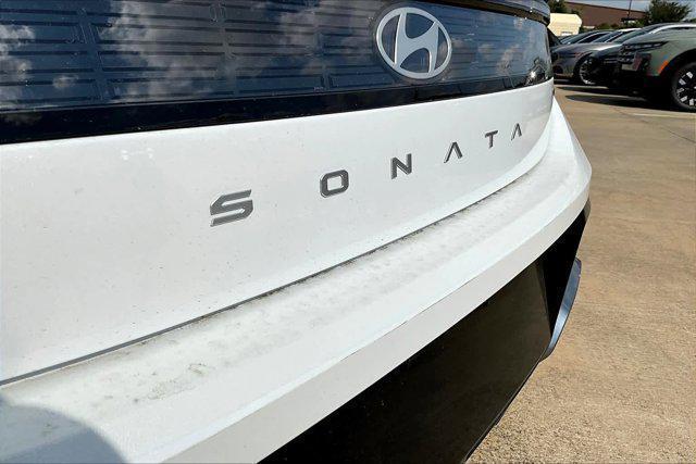 new 2025 Hyundai Sonata Hybrid car, priced at $33,155