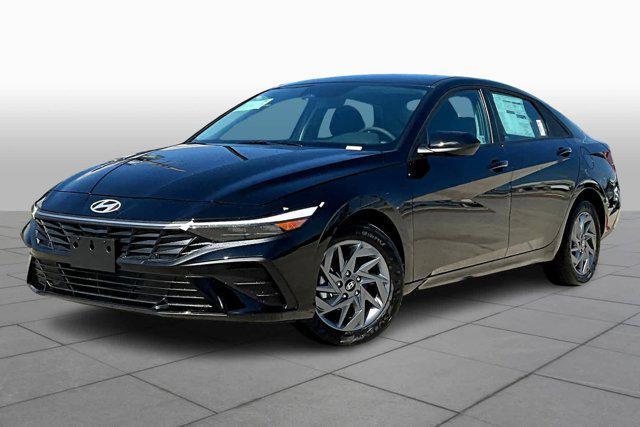 new 2024 Hyundai Elantra car, priced at $19,225