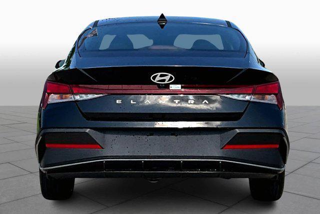 new 2024 Hyundai Elantra car, priced at $19,225