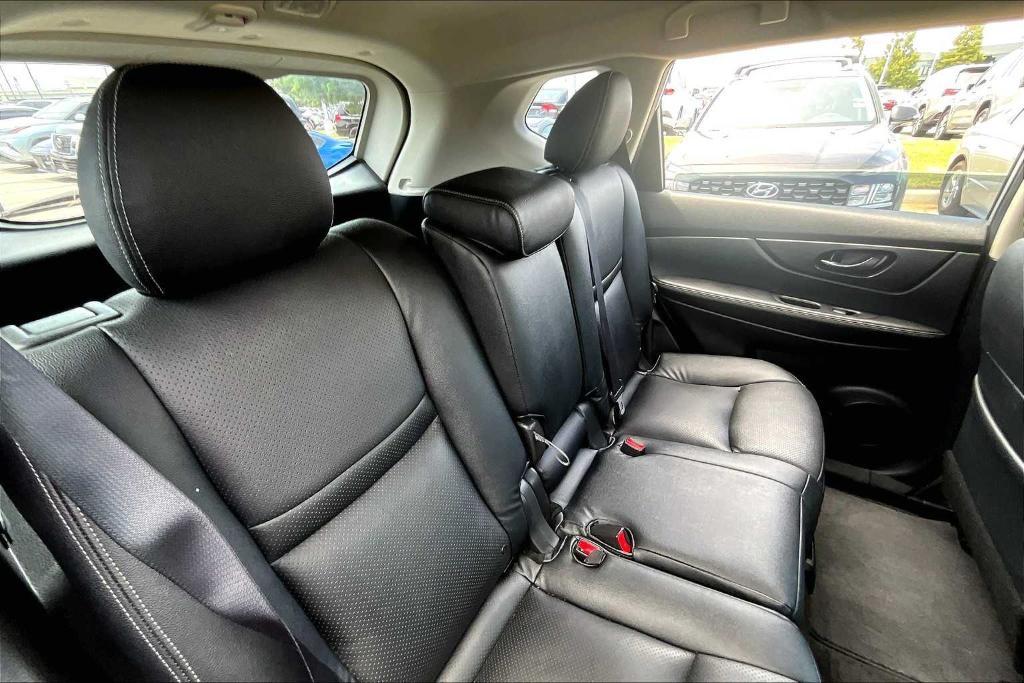 used 2020 Nissan Rogue car, priced at $15,999