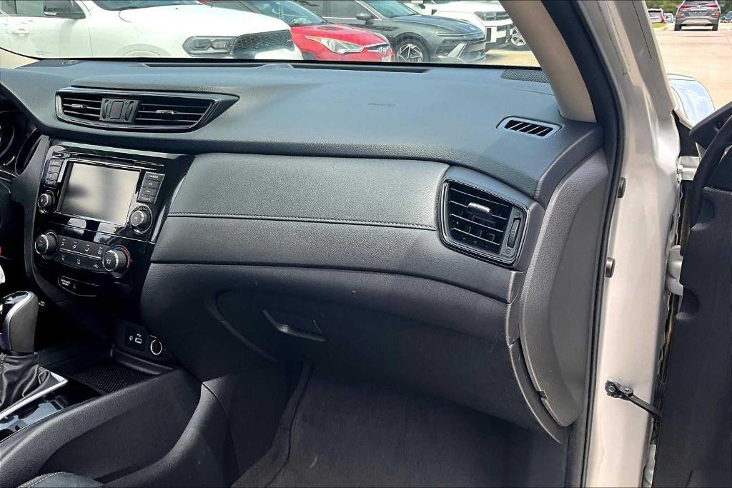 used 2020 Nissan Rogue car, priced at $15,999