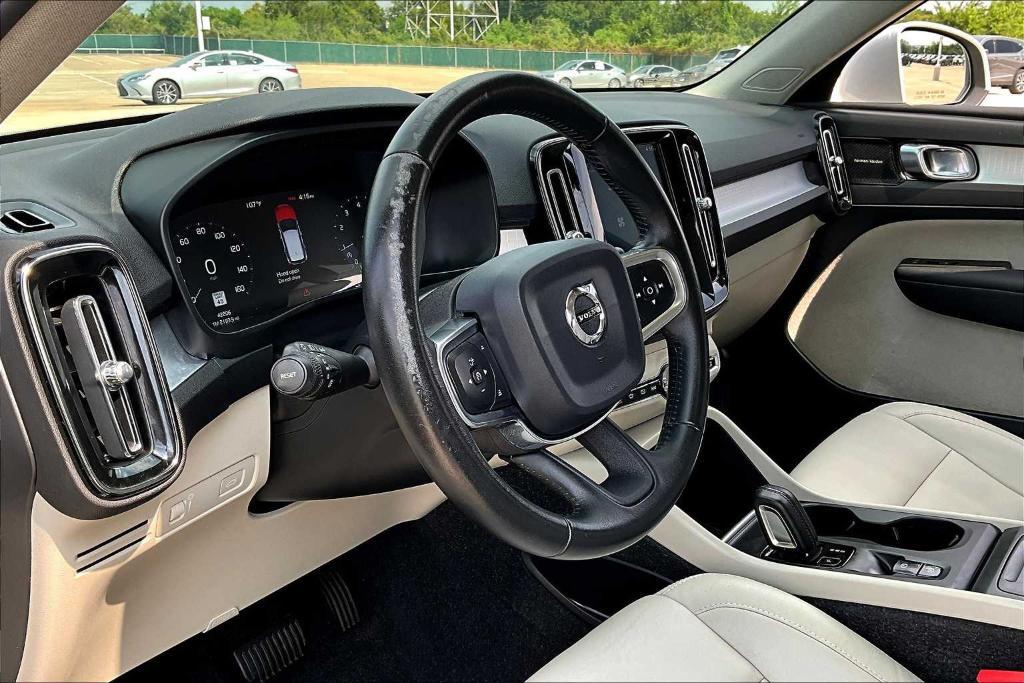 used 2019 Volvo XC40 car, priced at $22,407