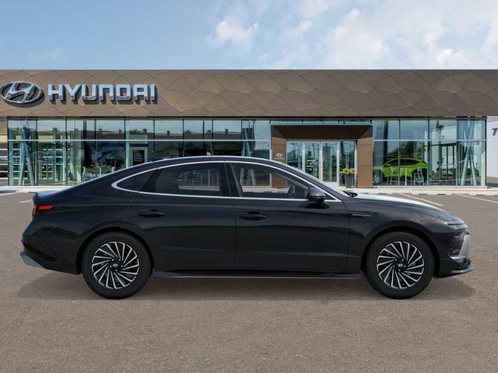 new 2026 Hyundai Sonata Hybrid car, priced at $39,895
