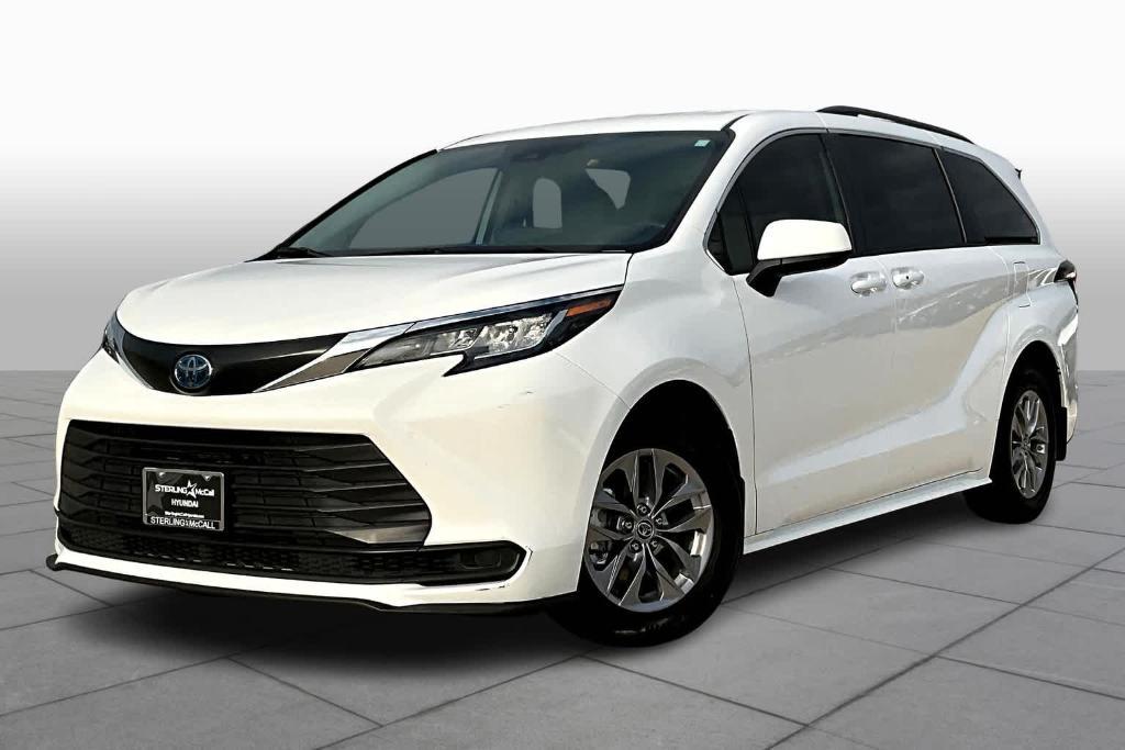 used 2022 Toyota Sienna car, priced at $37,499