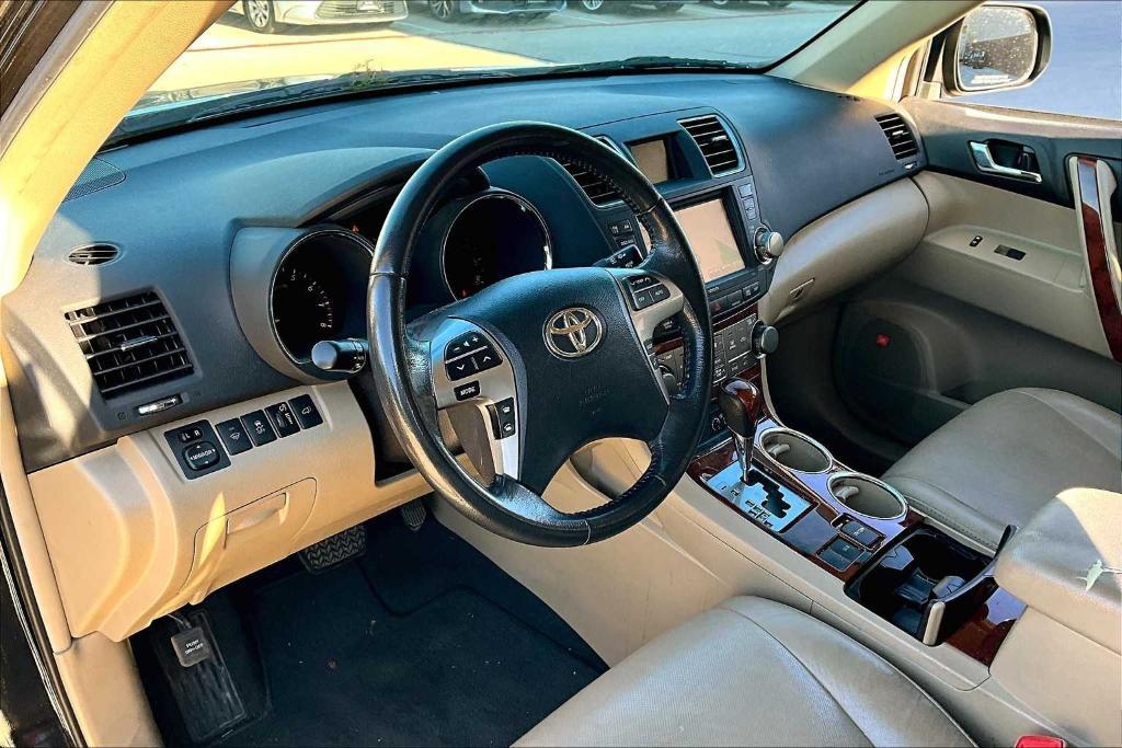 used 2011 Toyota Highlander car, priced at $12,999