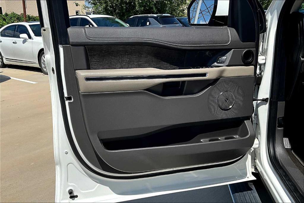 used 2021 Ford Expedition car, priced at $37,789