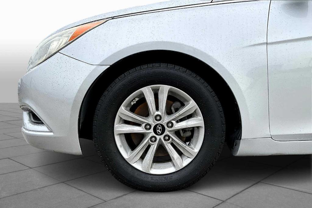 used 2013 Hyundai Sonata car, priced at $5,999