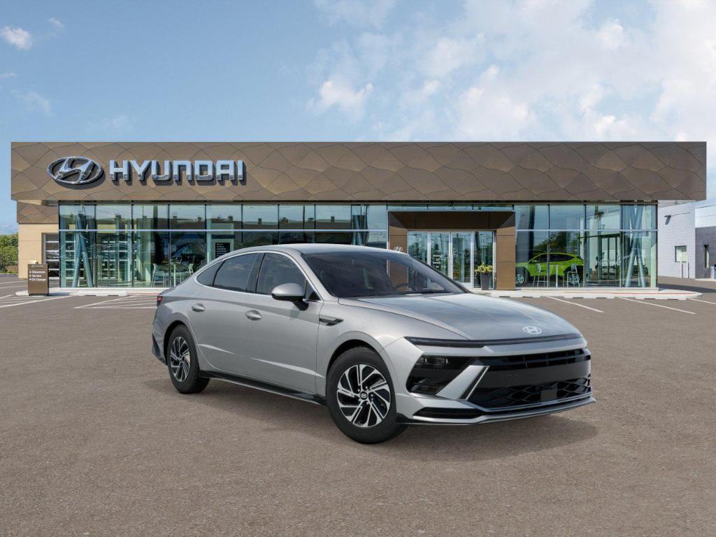 new 2026 Hyundai Sonata Hybrid car, priced at $30,800
