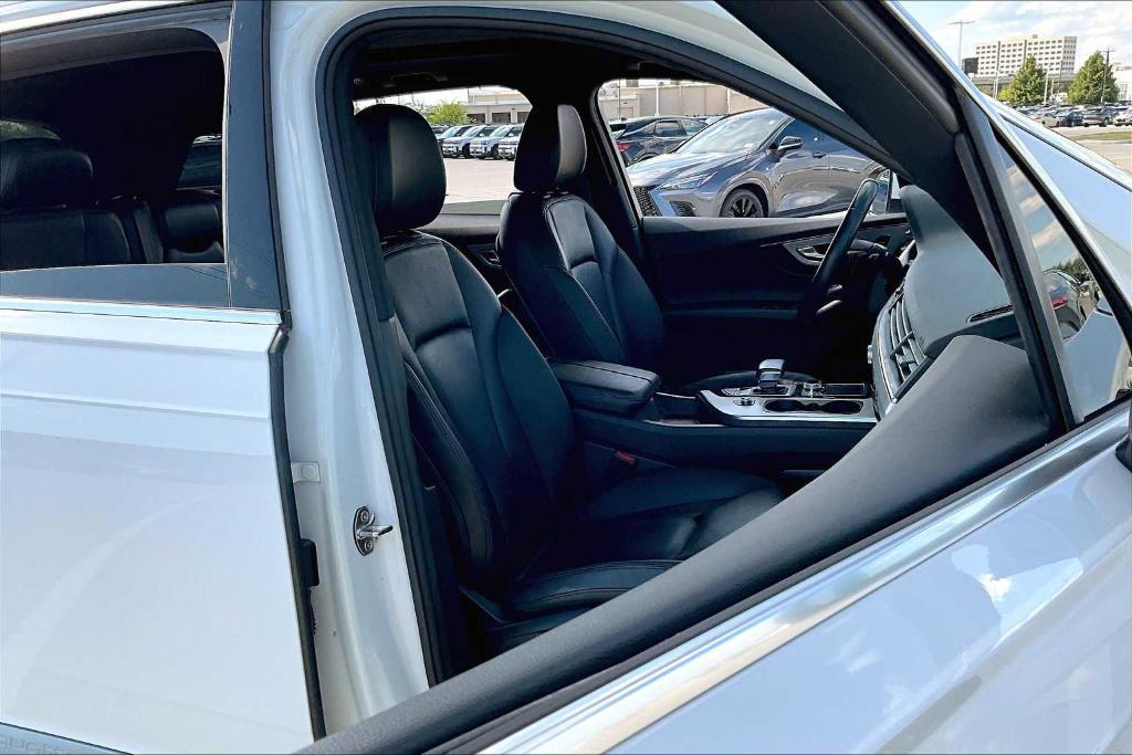 used 2018 Audi Q7 car, priced at $17,999