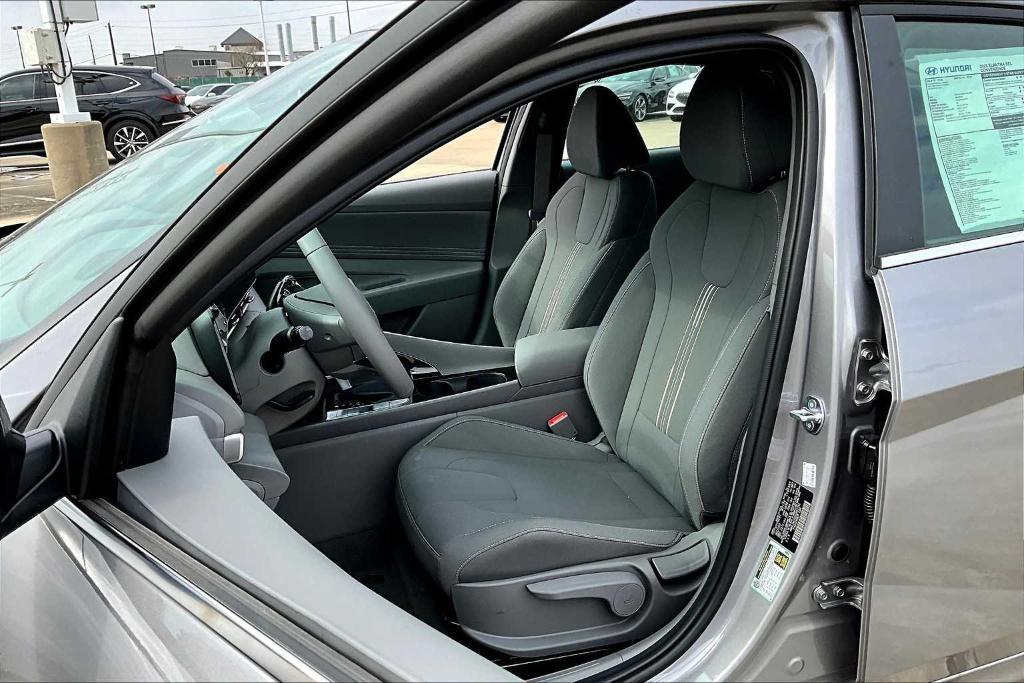 new 2025 Hyundai Elantra car, priced at $25,836