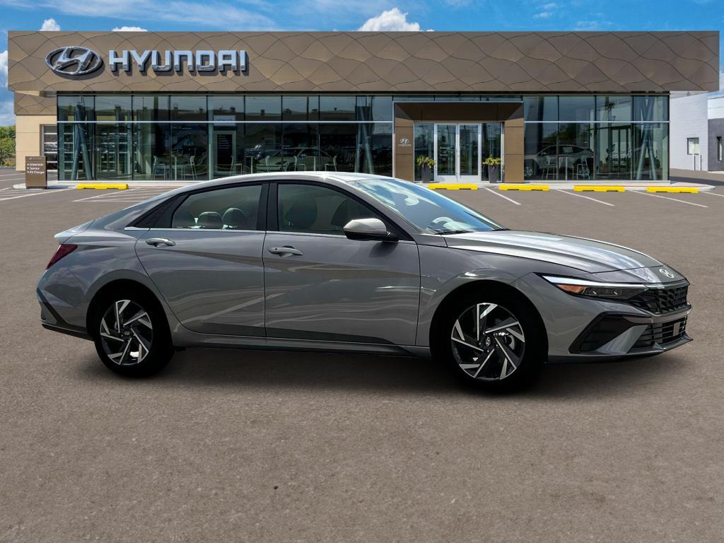 new 2025 Hyundai Elantra car, priced at $25,836