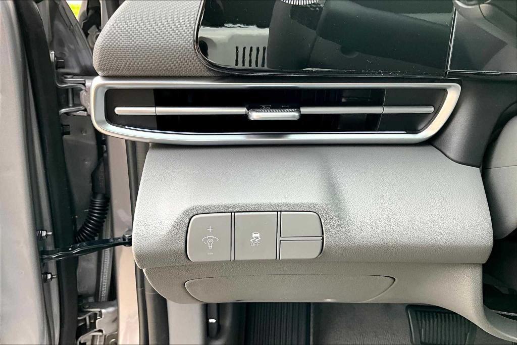 new 2025 Hyundai Elantra car, priced at $25,836