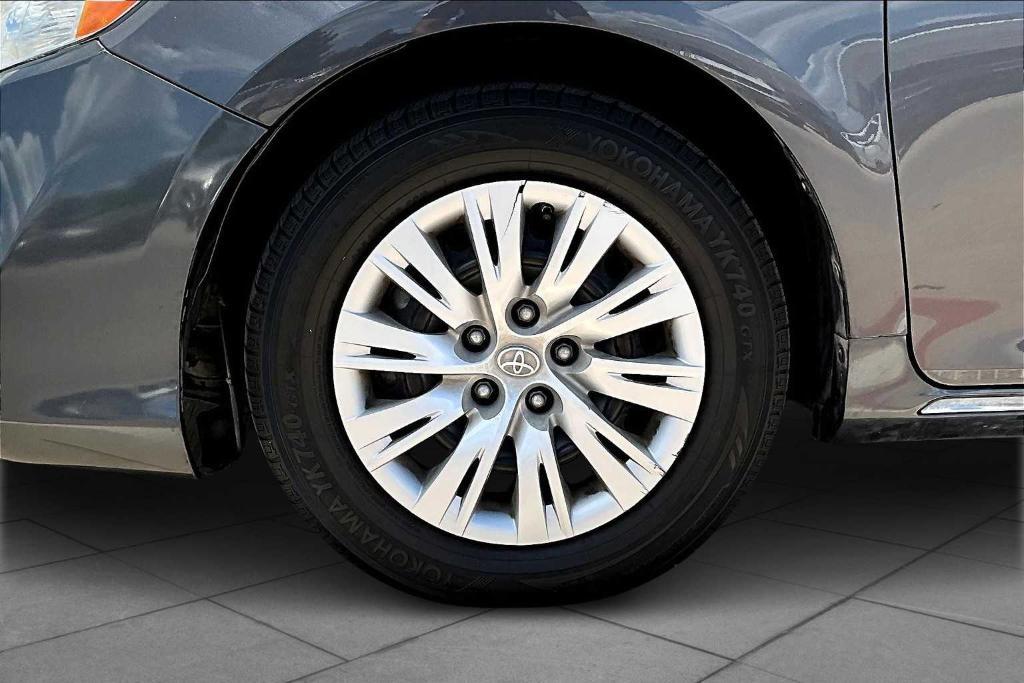 used 2013 Toyota Camry Hybrid car, priced at $13,472
