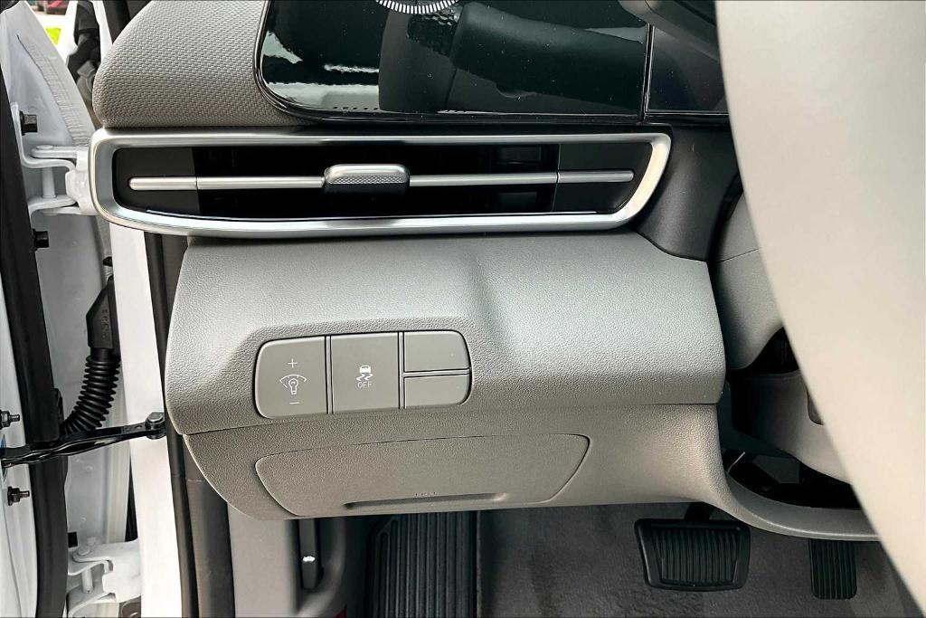 new 2025 Hyundai Elantra car, priced at $26,325