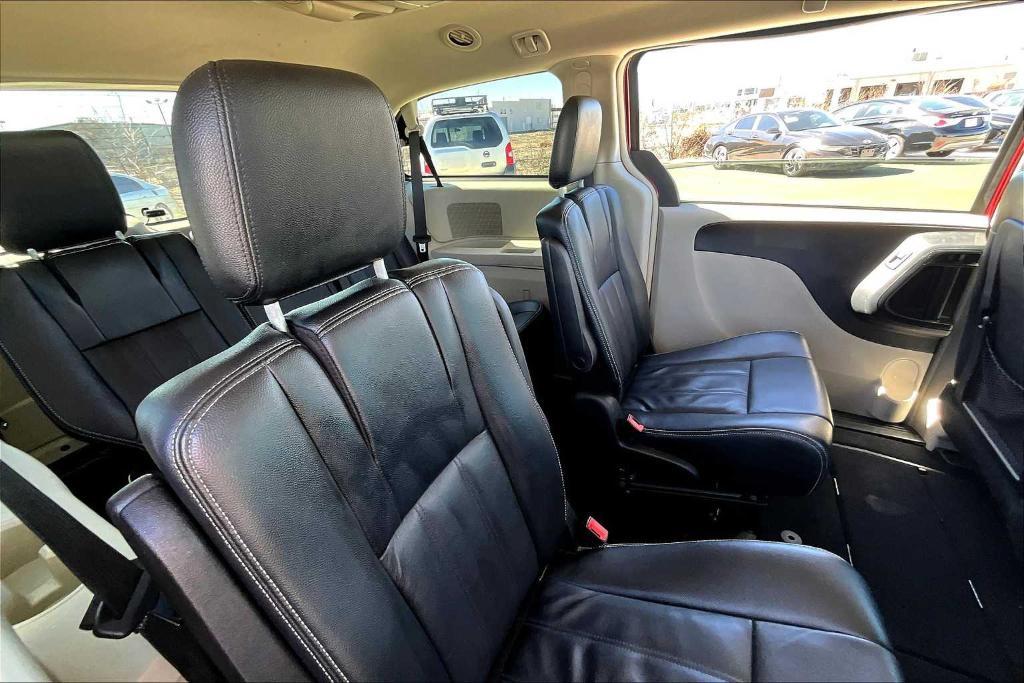 used 2014 Chrysler Town & Country car, priced at $8,484