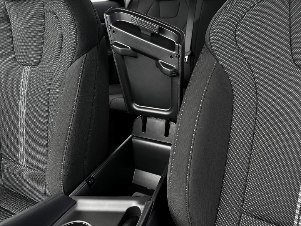 new 2025 Hyundai Elantra car, priced at $23,378