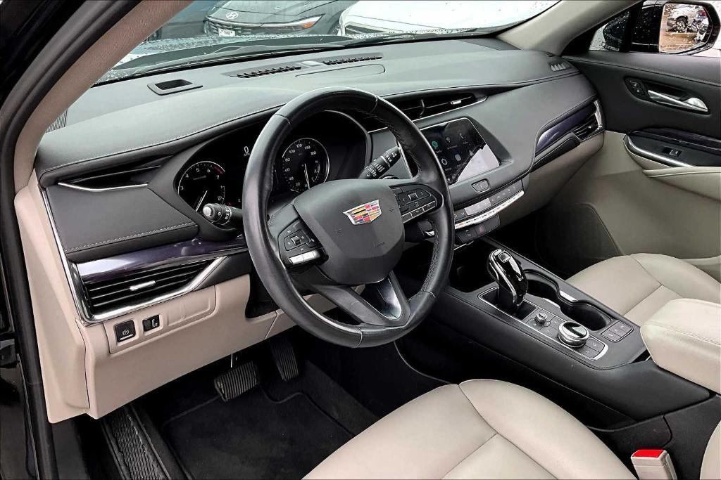 used 2023 Cadillac XT4 car, priced at $27,999