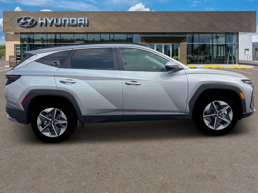 new 2025 Hyundai TUCSON Hybrid car, priced at $37,825
