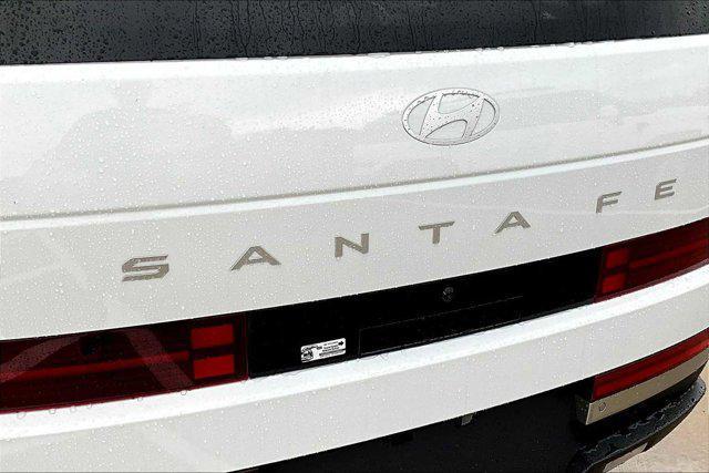 new 2025 Hyundai Santa Fe HEV car, priced at $46,680