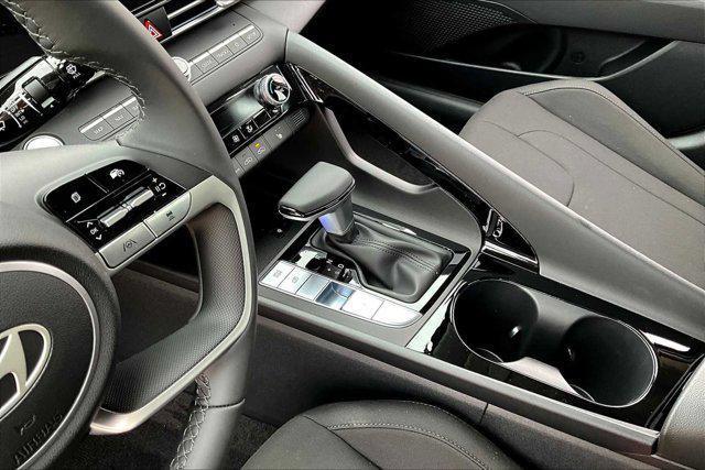 new 2025 Hyundai Elantra car, priced at $26,315
