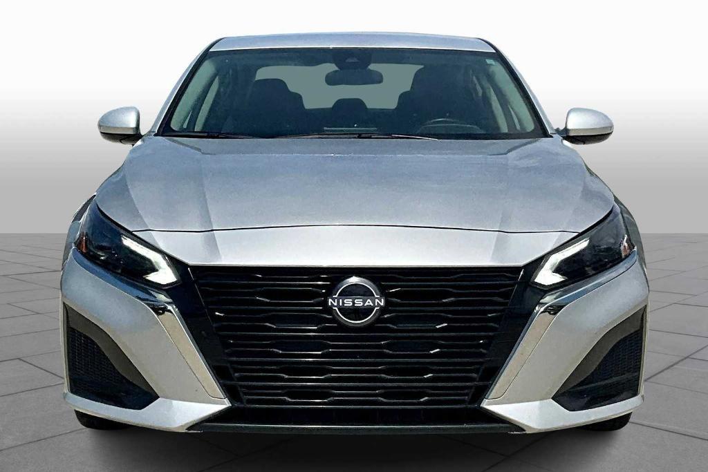 used 2023 Nissan Altima car, priced at $19,215