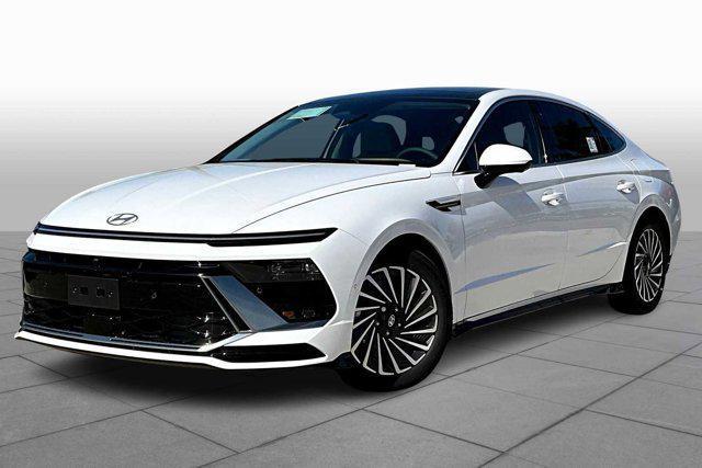 new 2025 Hyundai Sonata Hybrid car, priced at $39,000