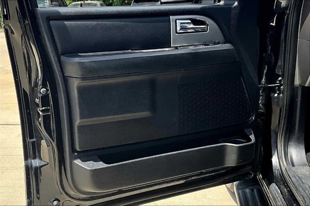 used 2017 Ford Expedition car, priced at $11,999