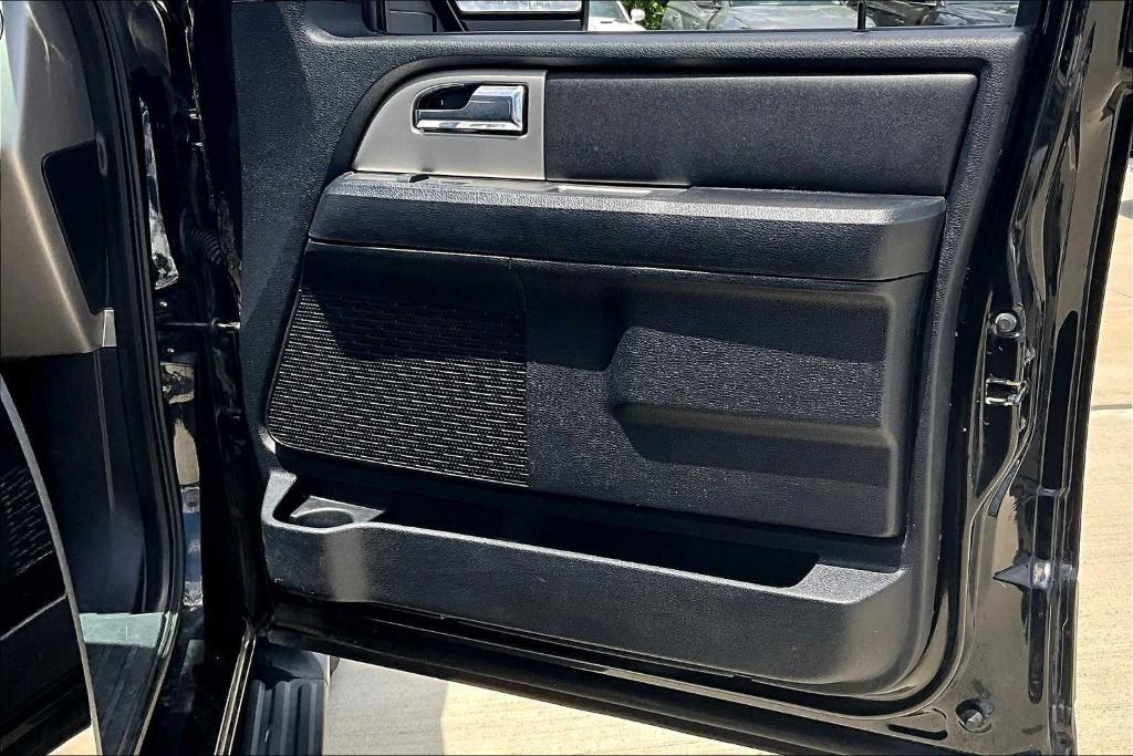 used 2017 Ford Expedition car, priced at $11,999
