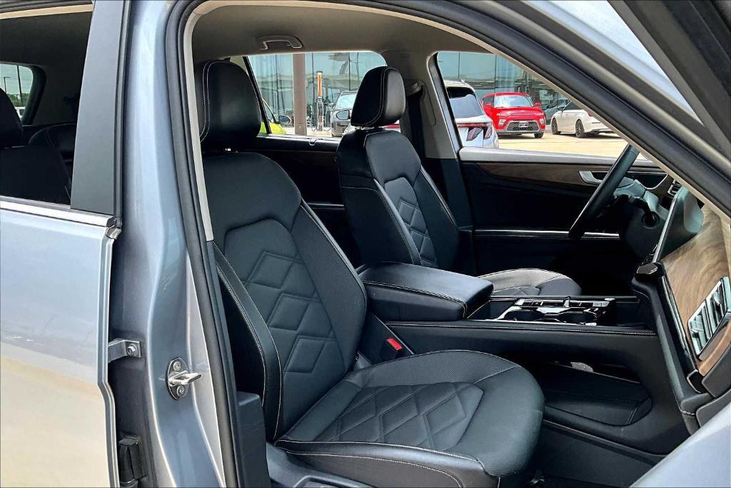 used 2024 Volkswagen Atlas car, priced at $32,410
