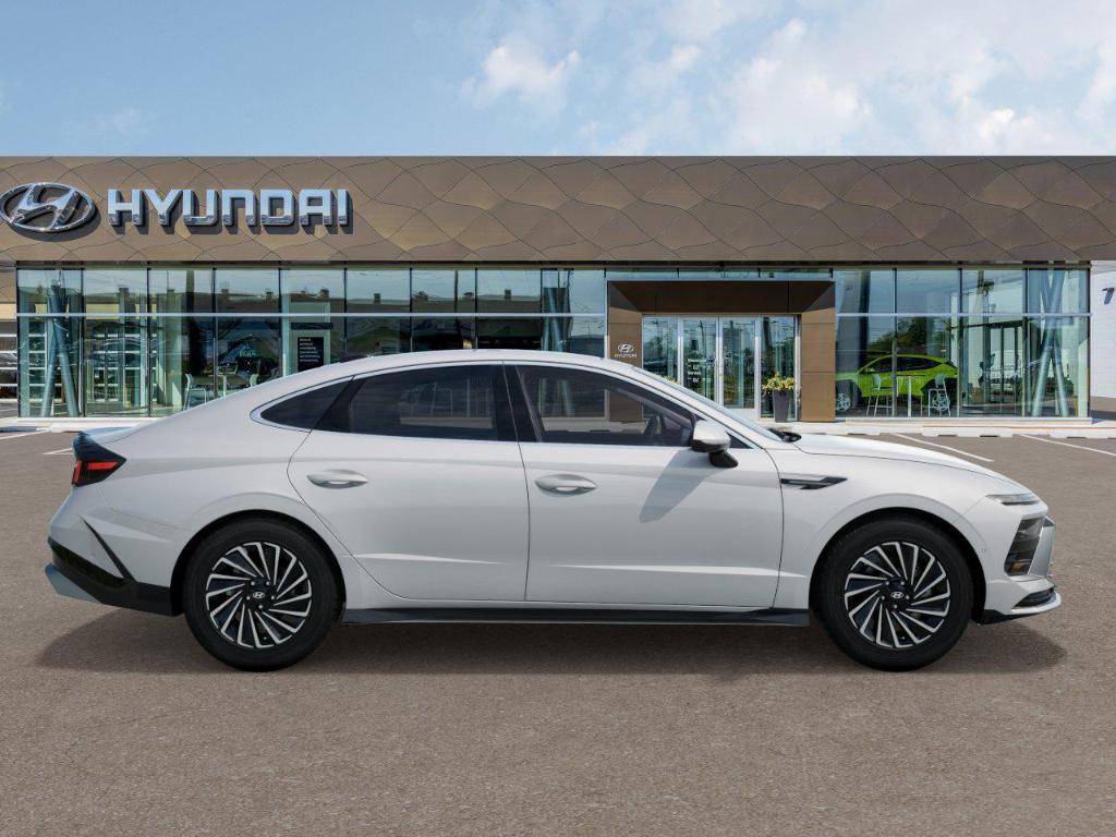 new 2025 Hyundai Sonata Hybrid car, priced at $39,850