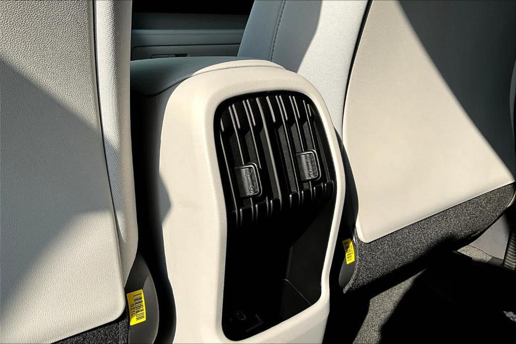 new 2025 Hyundai Kona car, priced at $29,801