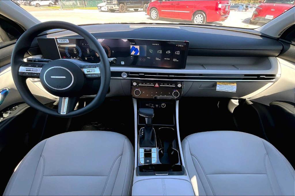 new 2025 Hyundai Tucson car, priced at $31,935