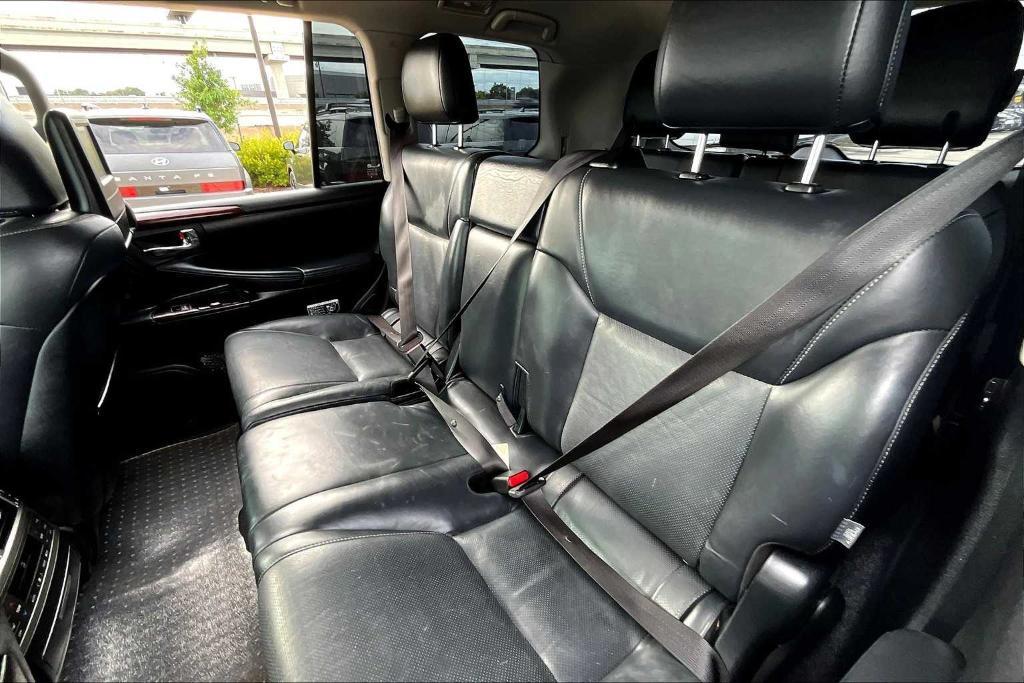 used 2015 Lexus LX 570 car, priced at $33,106