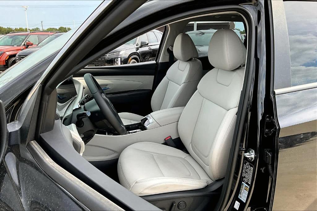 new 2025 Hyundai Tucson car, priced at $33,820