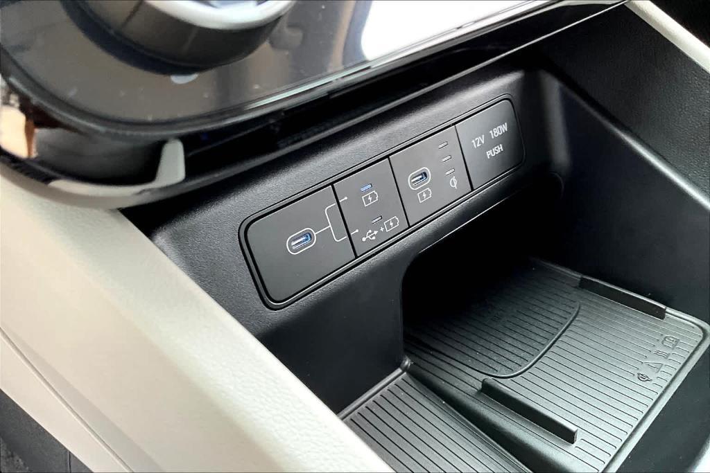 new 2025 Hyundai Tucson car, priced at $33,820