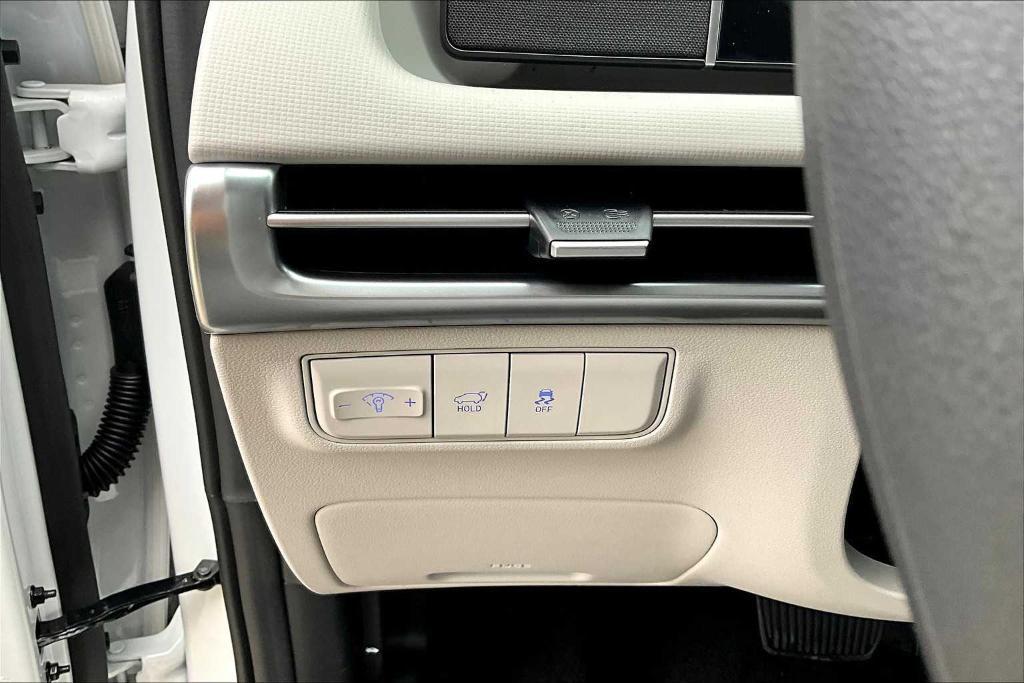 new 2025 Hyundai Tucson car, priced at $32,500