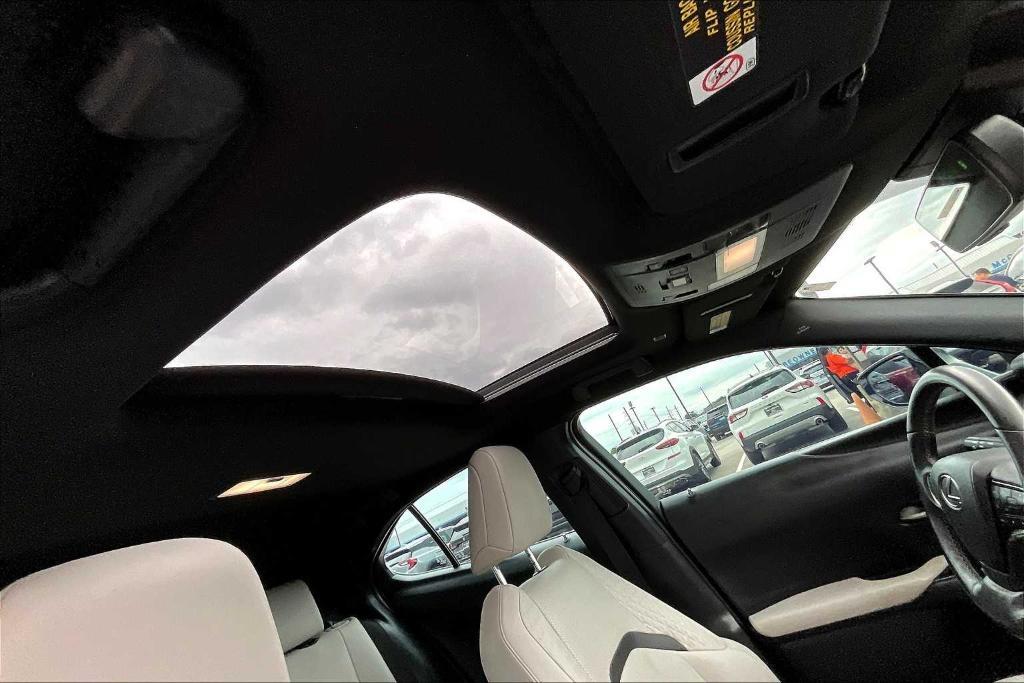 used 2020 Lexus UX 250h car, priced at $22,991