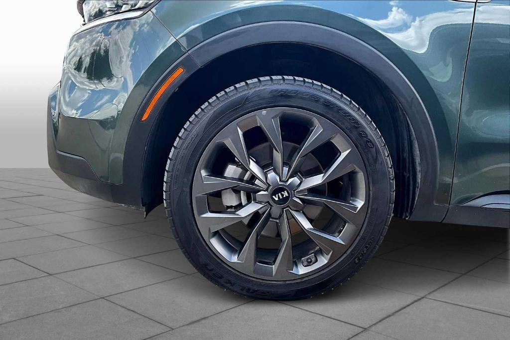 used 2021 Kia Sorento car, priced at $25,999