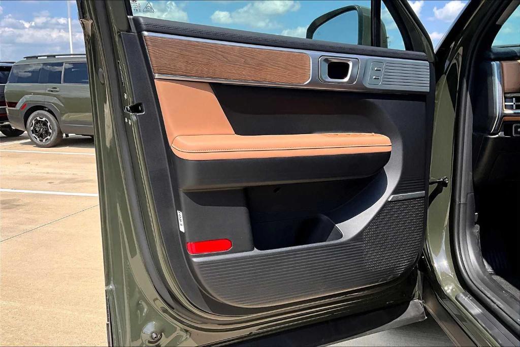 new 2025 Hyundai SANTA FE HEV car, priced at $46,310