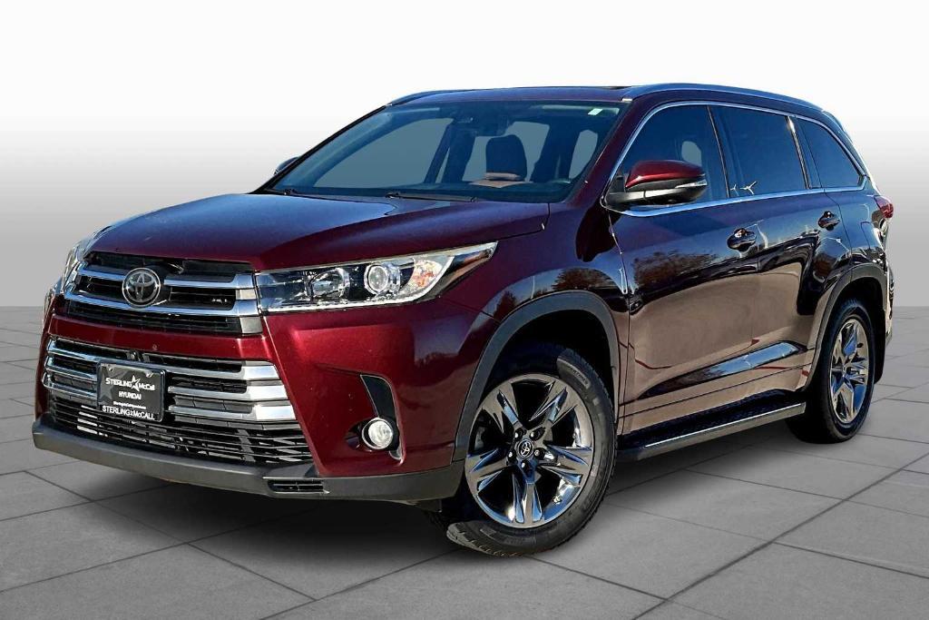 used 2018 Toyota Highlander car, priced at $27,328